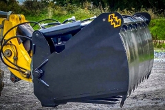 Black Shear Grab on machine
