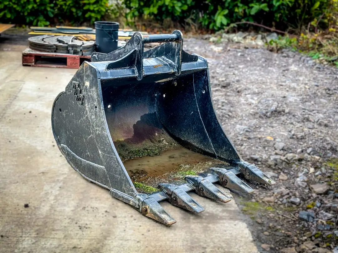 5m3 - 3m Wide Hi Tip